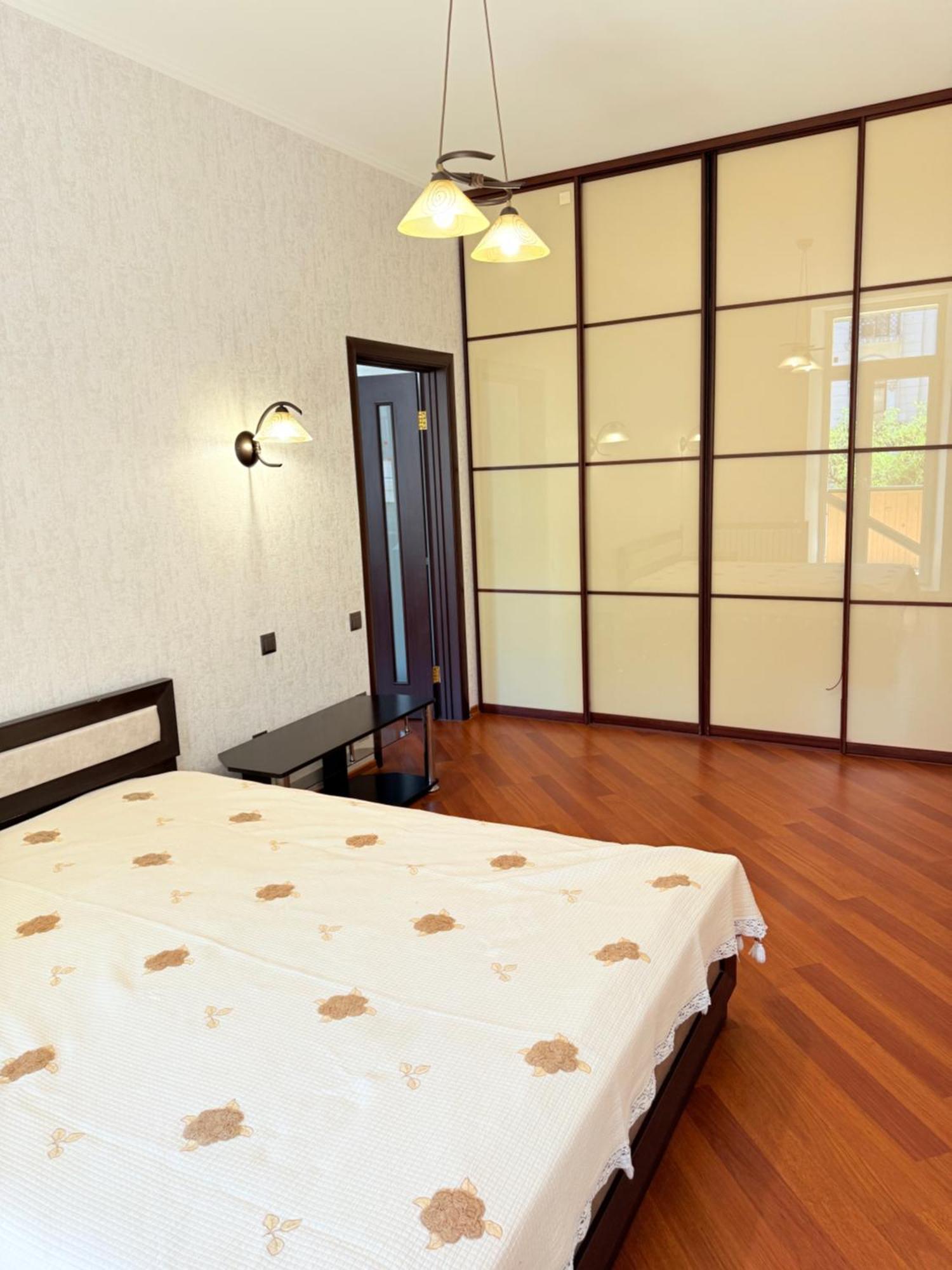 Светлая Квартира Appartement Odessa Buitenkant foto