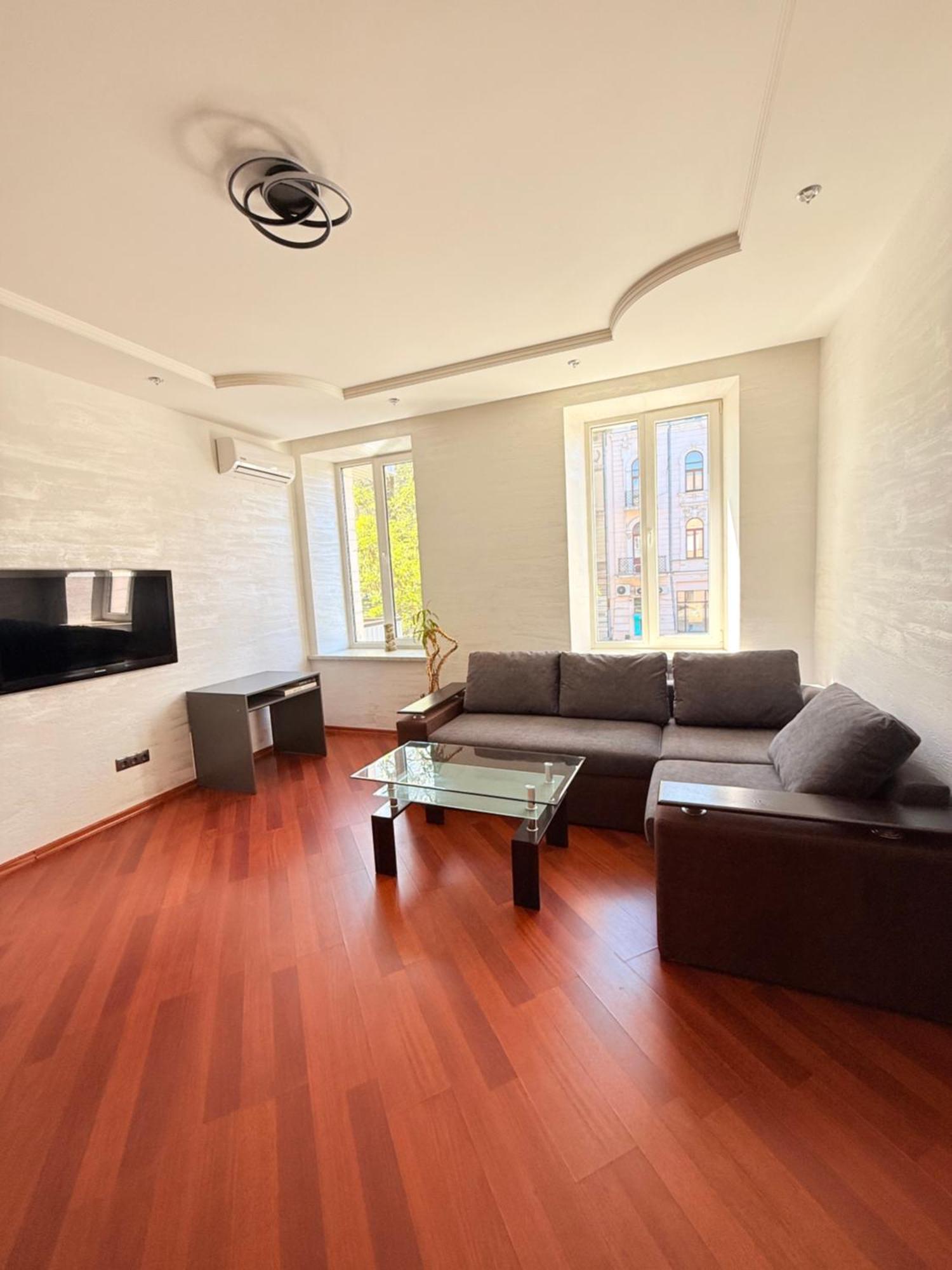 Светлая Квартира Appartement Odessa Buitenkant foto